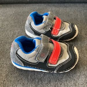 Stride rite toddler shoes